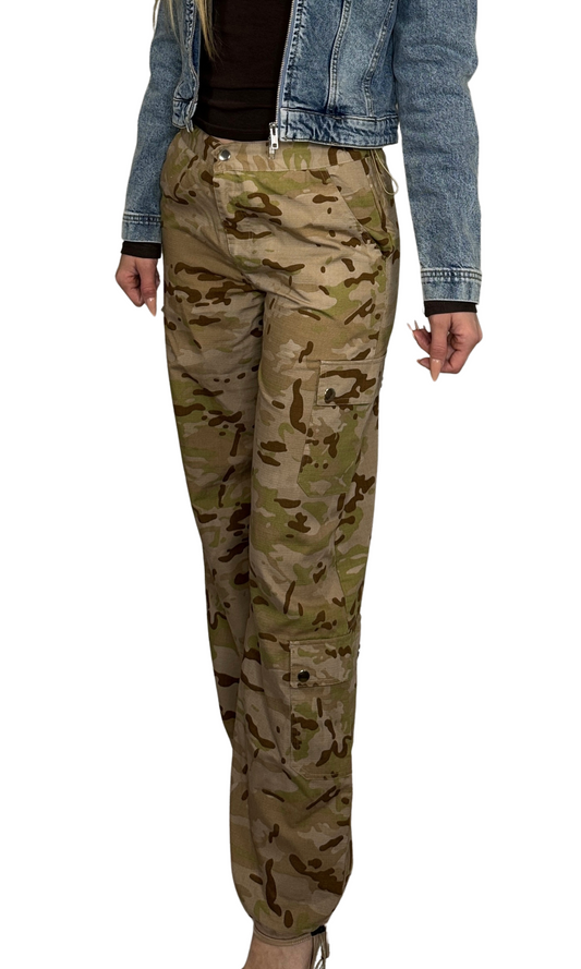 Women's low-waisted camo cargo pants with bungee ties at waist and ankles – adjustable fit and versatile streetwear staple