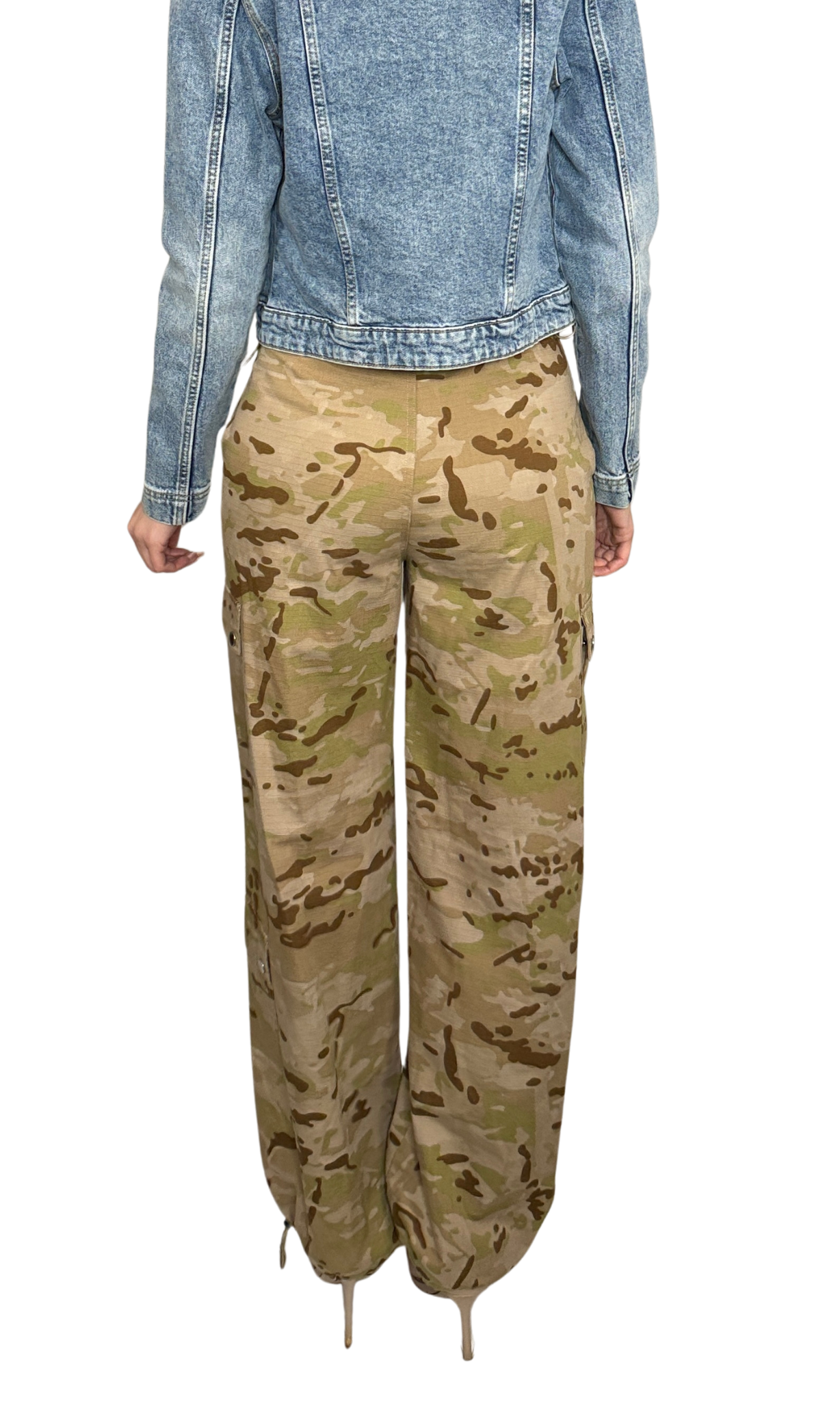 Women's low-waisted camo cargo pants with bungee ties at waist and ankles – adjustable fit and versatile streetwear staple