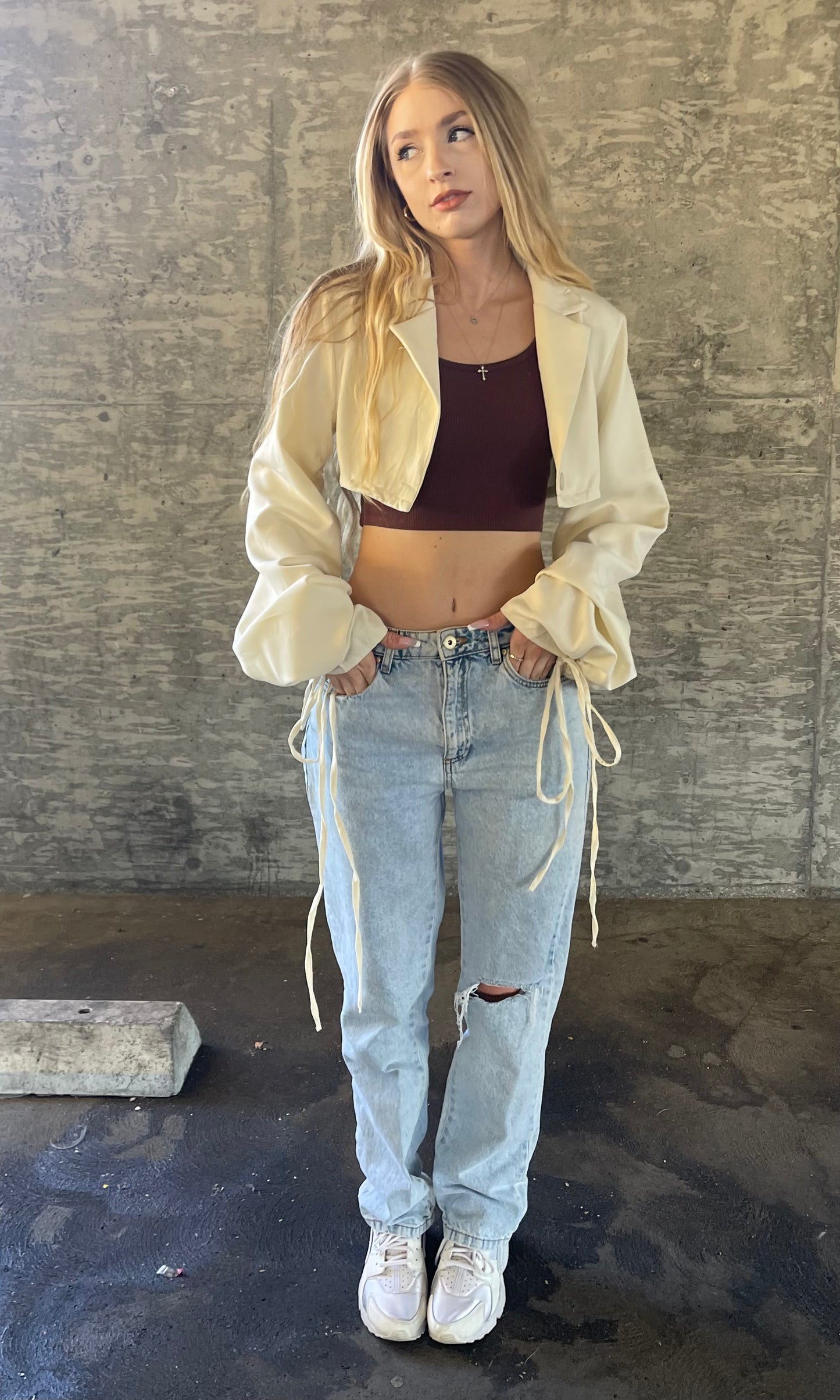 Tinashe Cropped Blazer