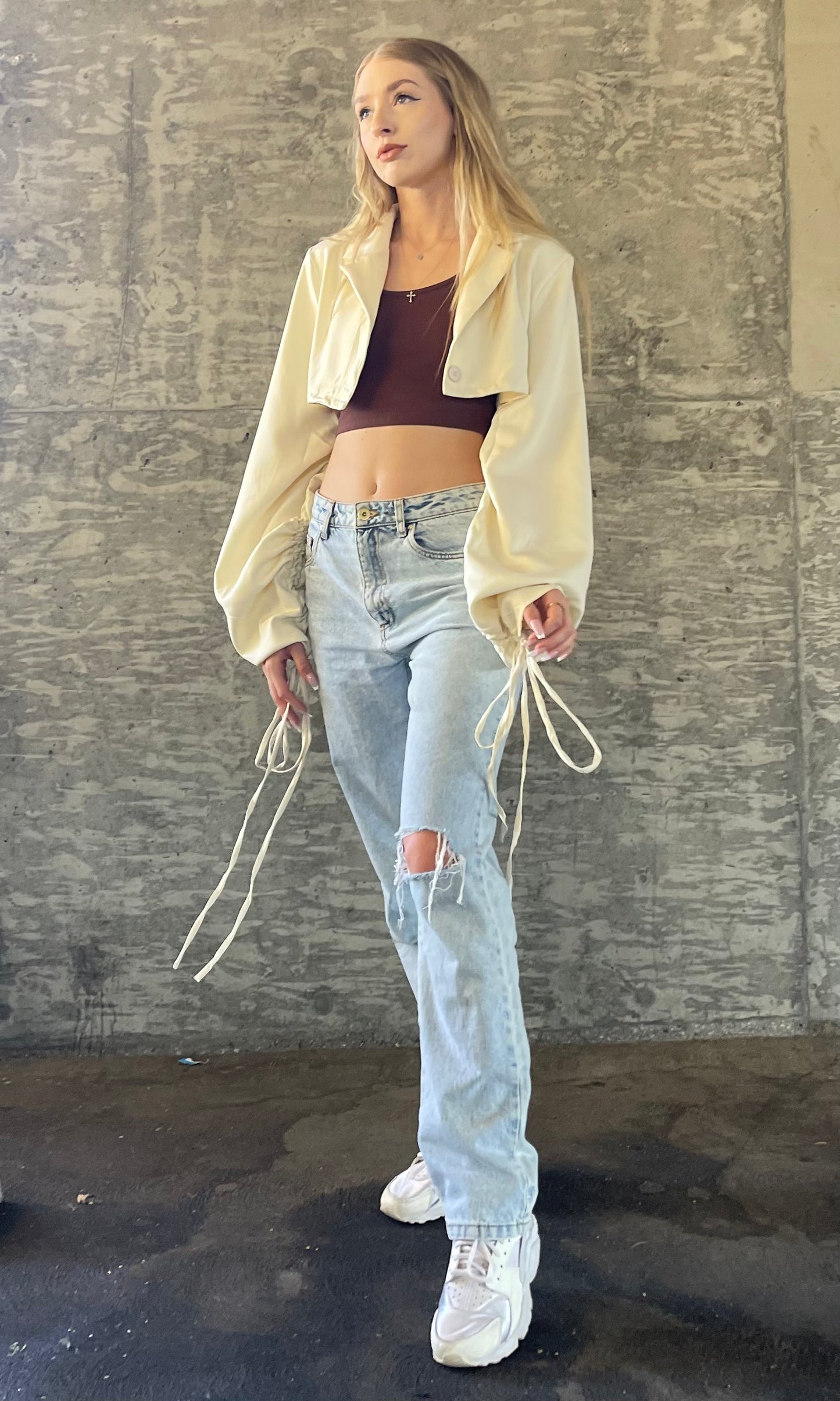 Tinashe Cropped Blazer