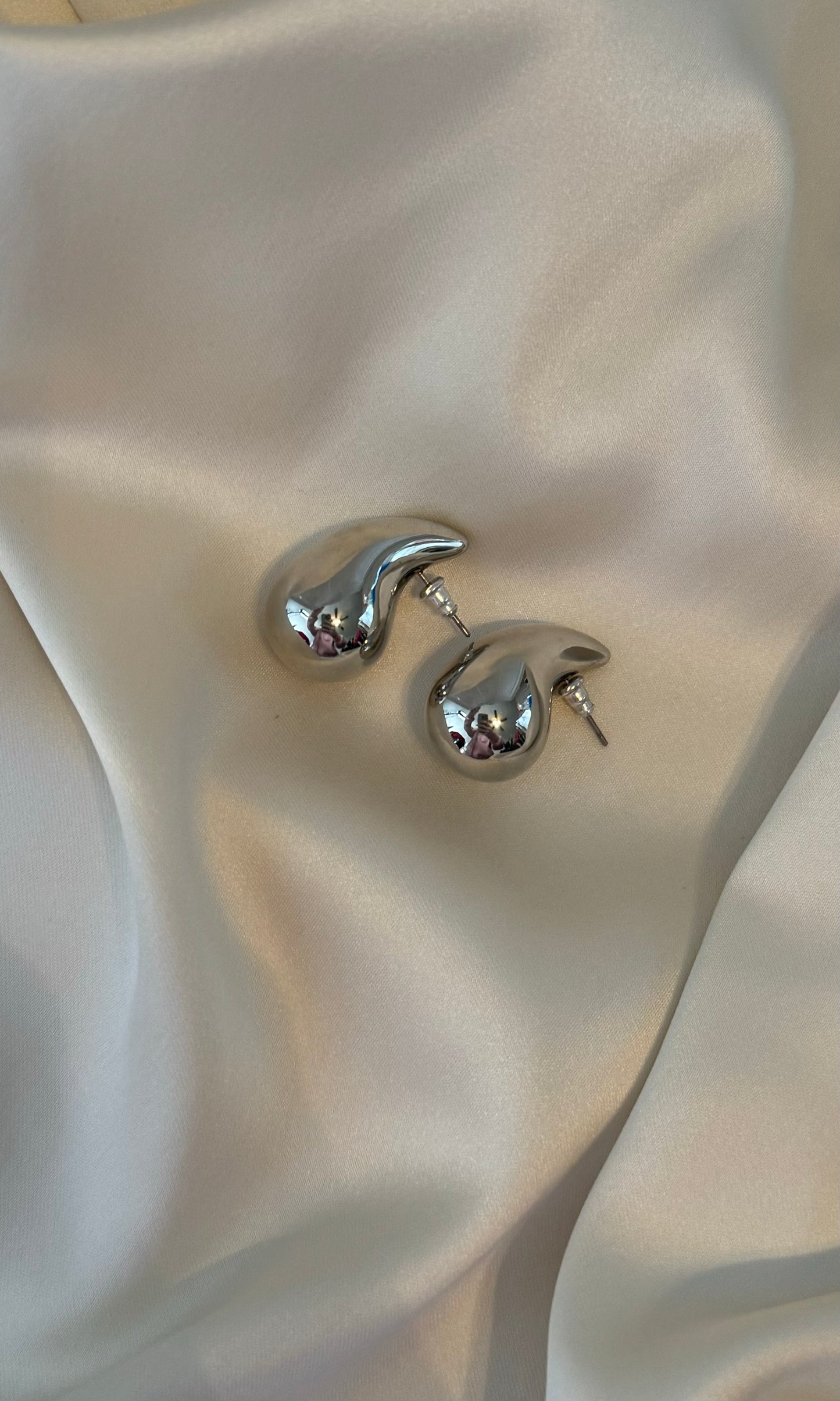 Silver Teardrop Earring